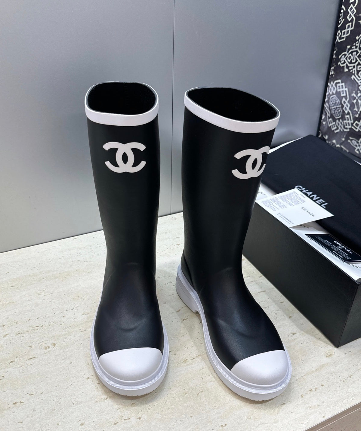 Glam in the rain