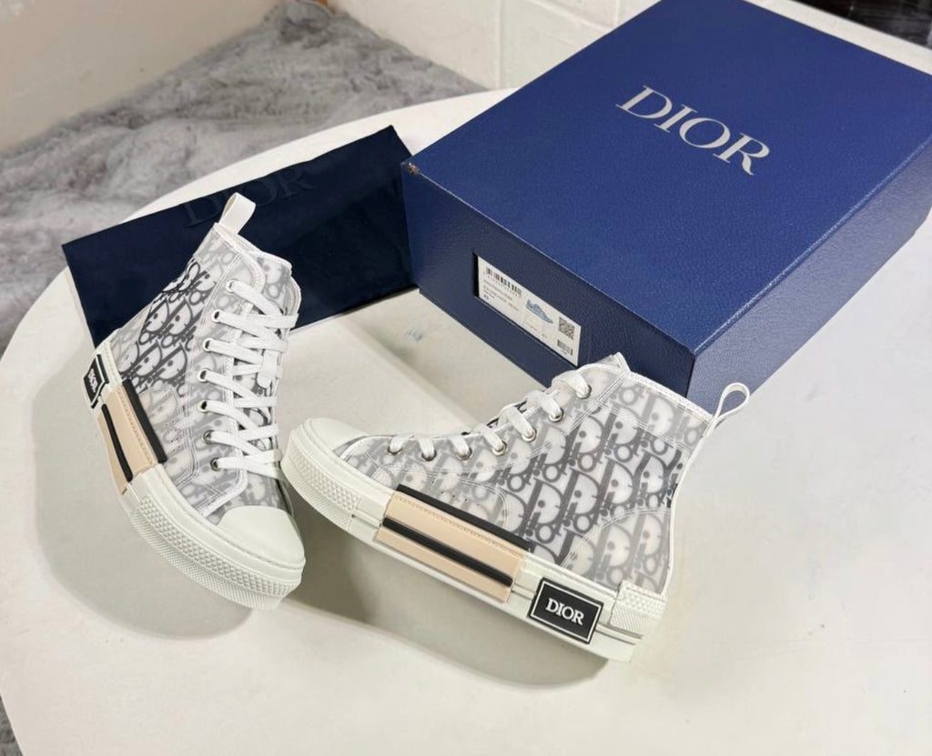 The signature pair