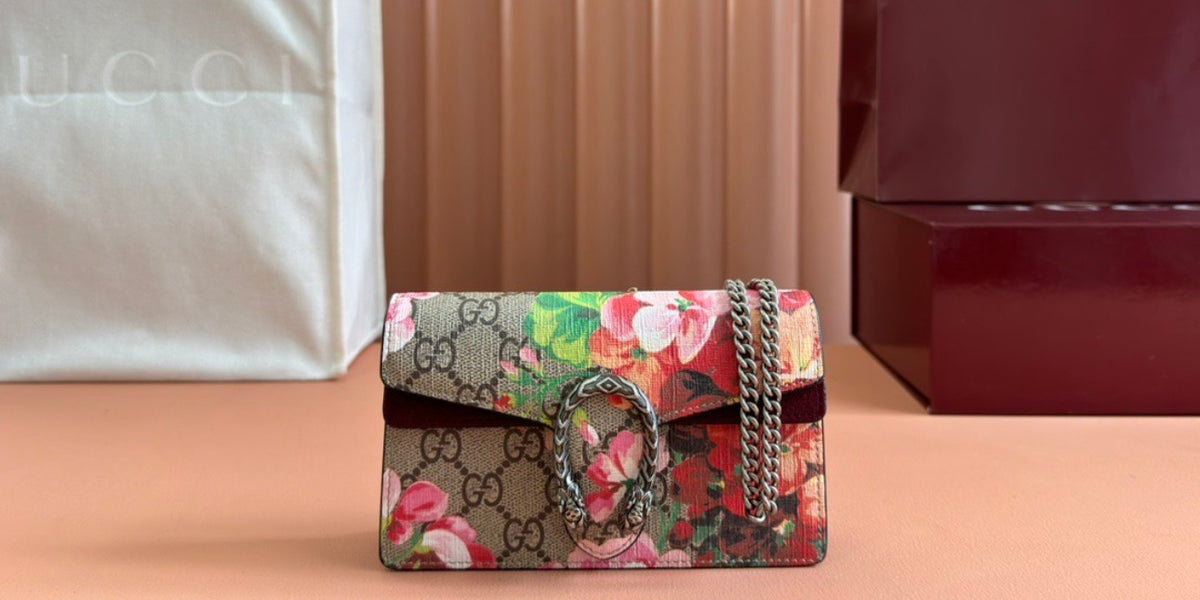 The refined handbag