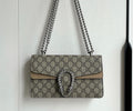 The refined handbag