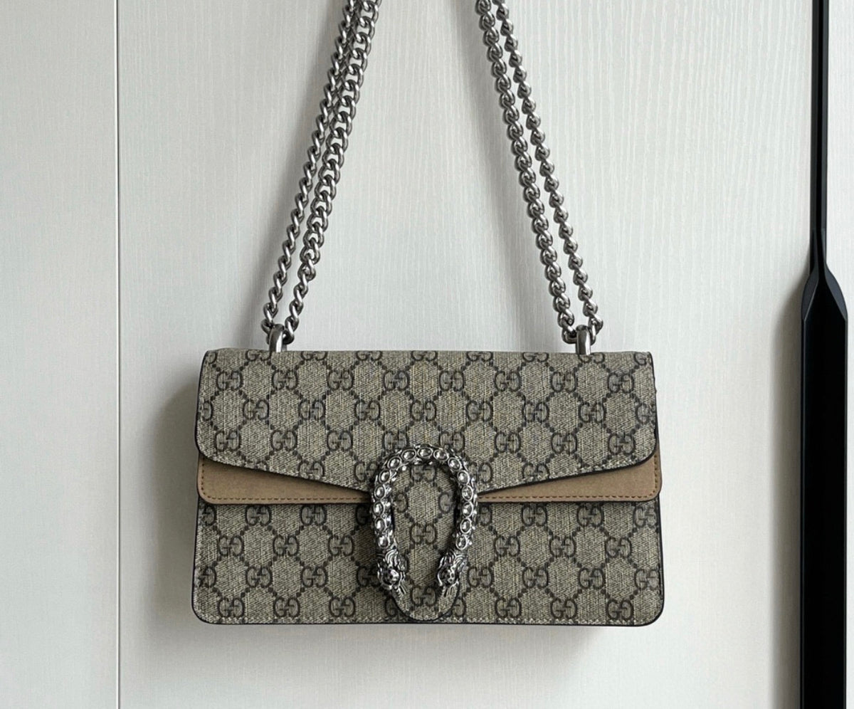 The refined handbag
