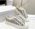 Walk in style