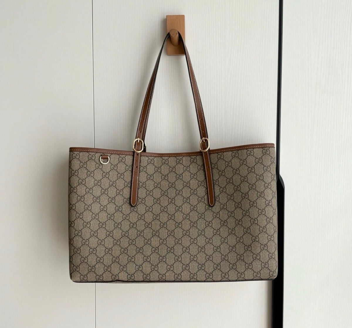 The elevated handbag